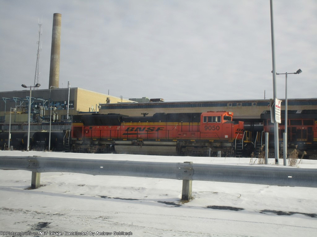 BNSF 9050